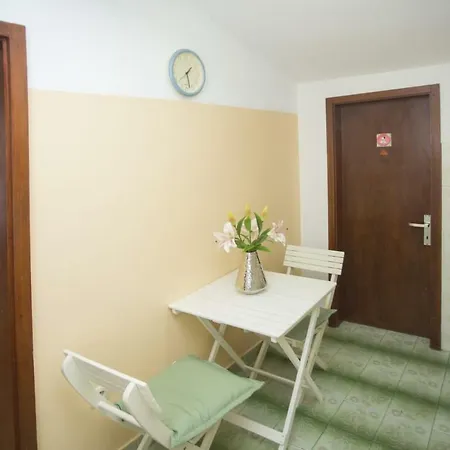 Beautiful Apartman Dragica In Old Town Split