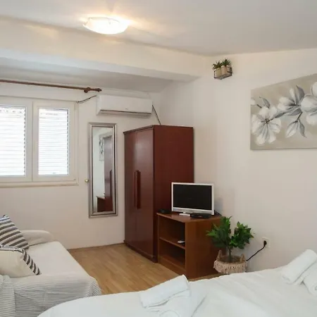 Beautiful Apartman Dragica In Old Town